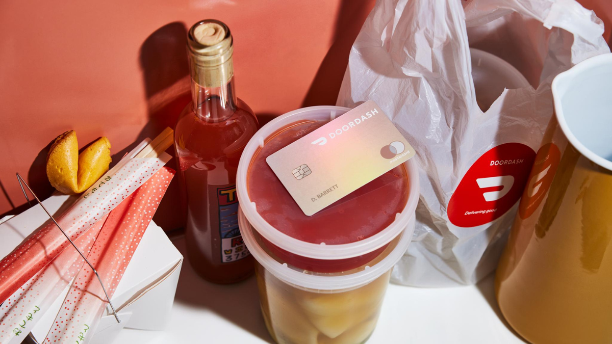 Food delivery platform DoorDash launches rewards credit card with Chase