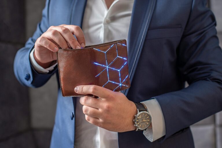 Revolut expands Mobile Wallets