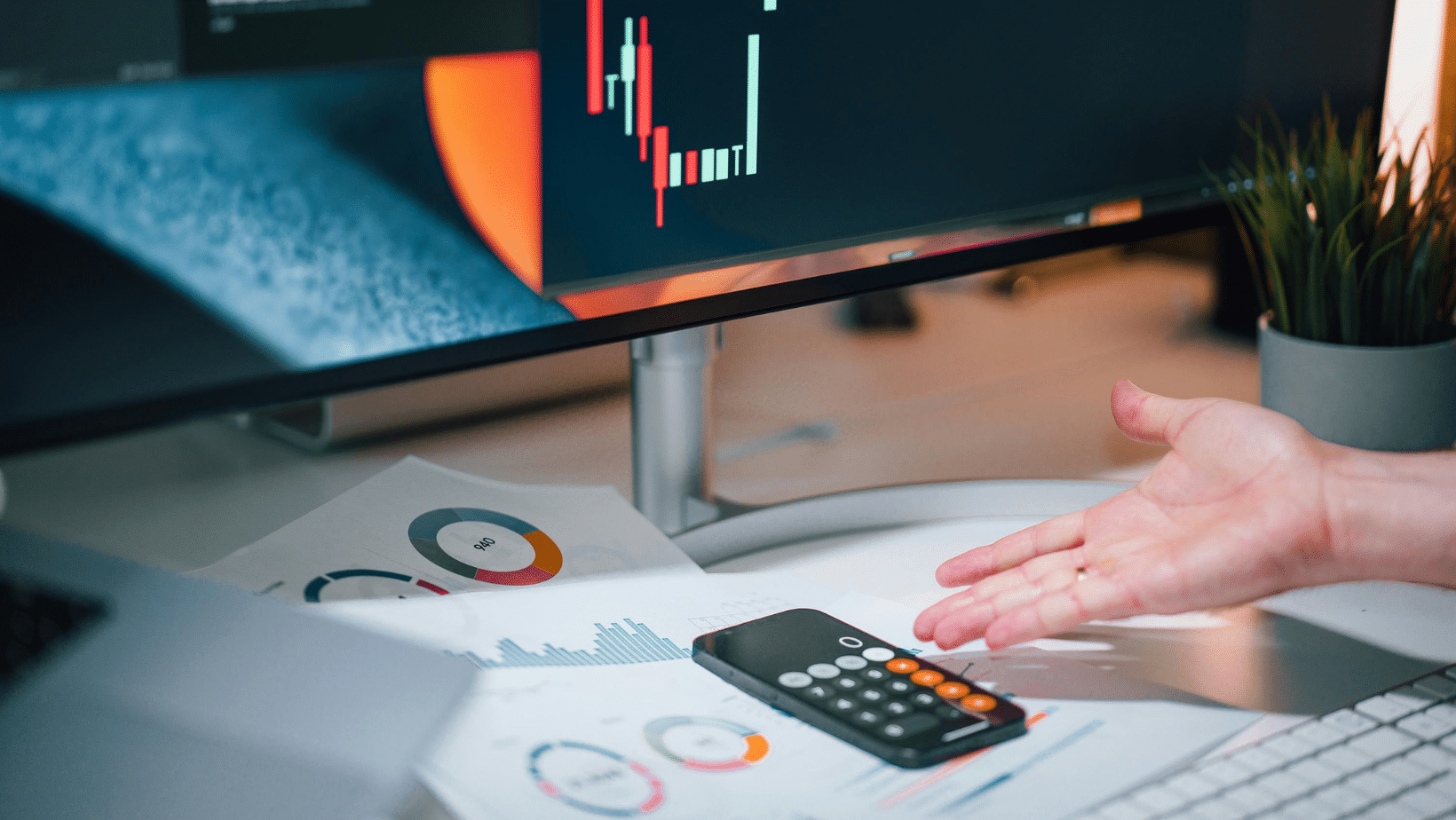 Lack of financial literacy prevents UK savers from investing, according to Capital.com research